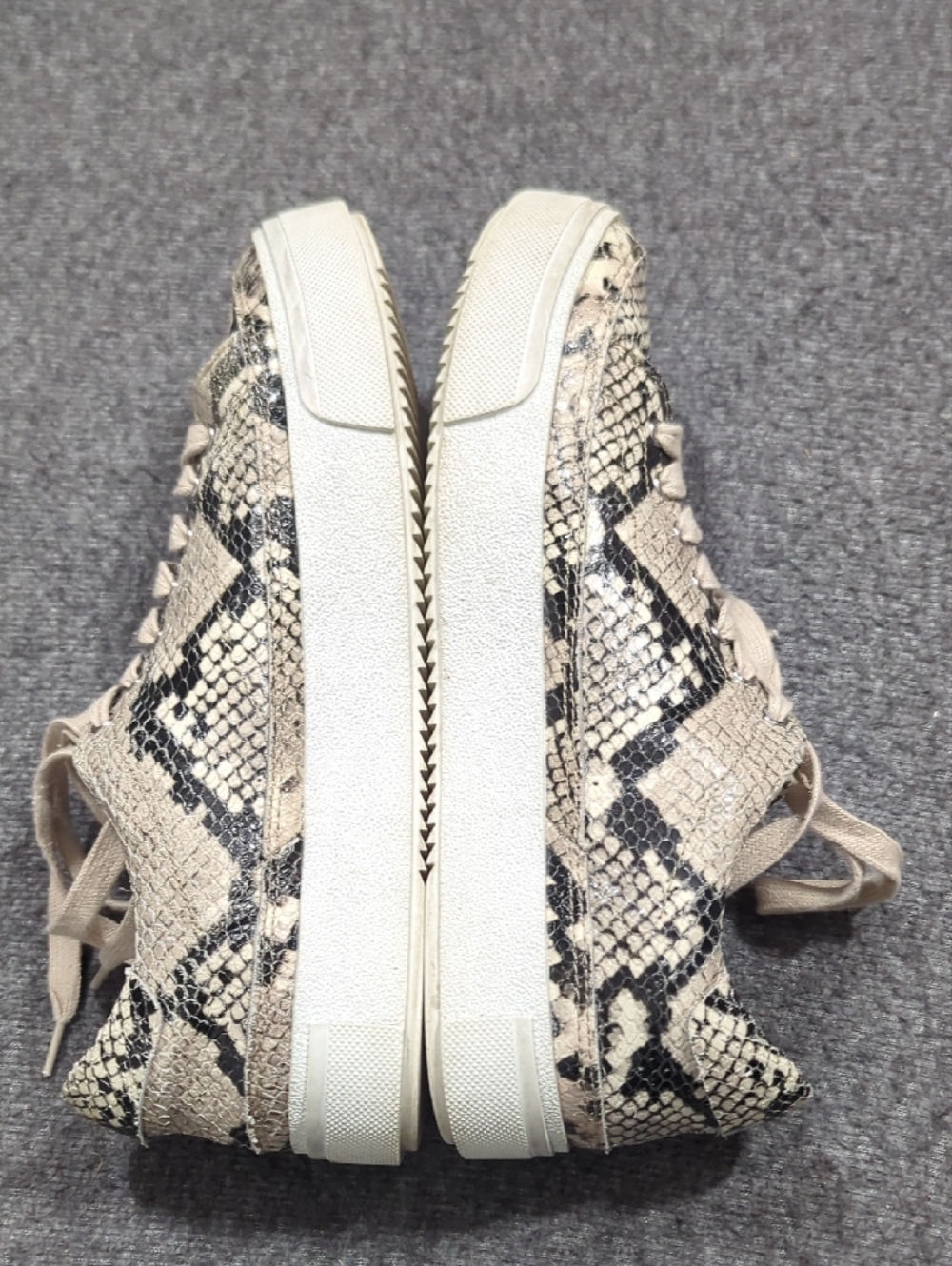 AllSaints Shoes Womens 39 Leather Beige Black Snake-Print Sneakers Trish Revolve - Picture 5 of 10